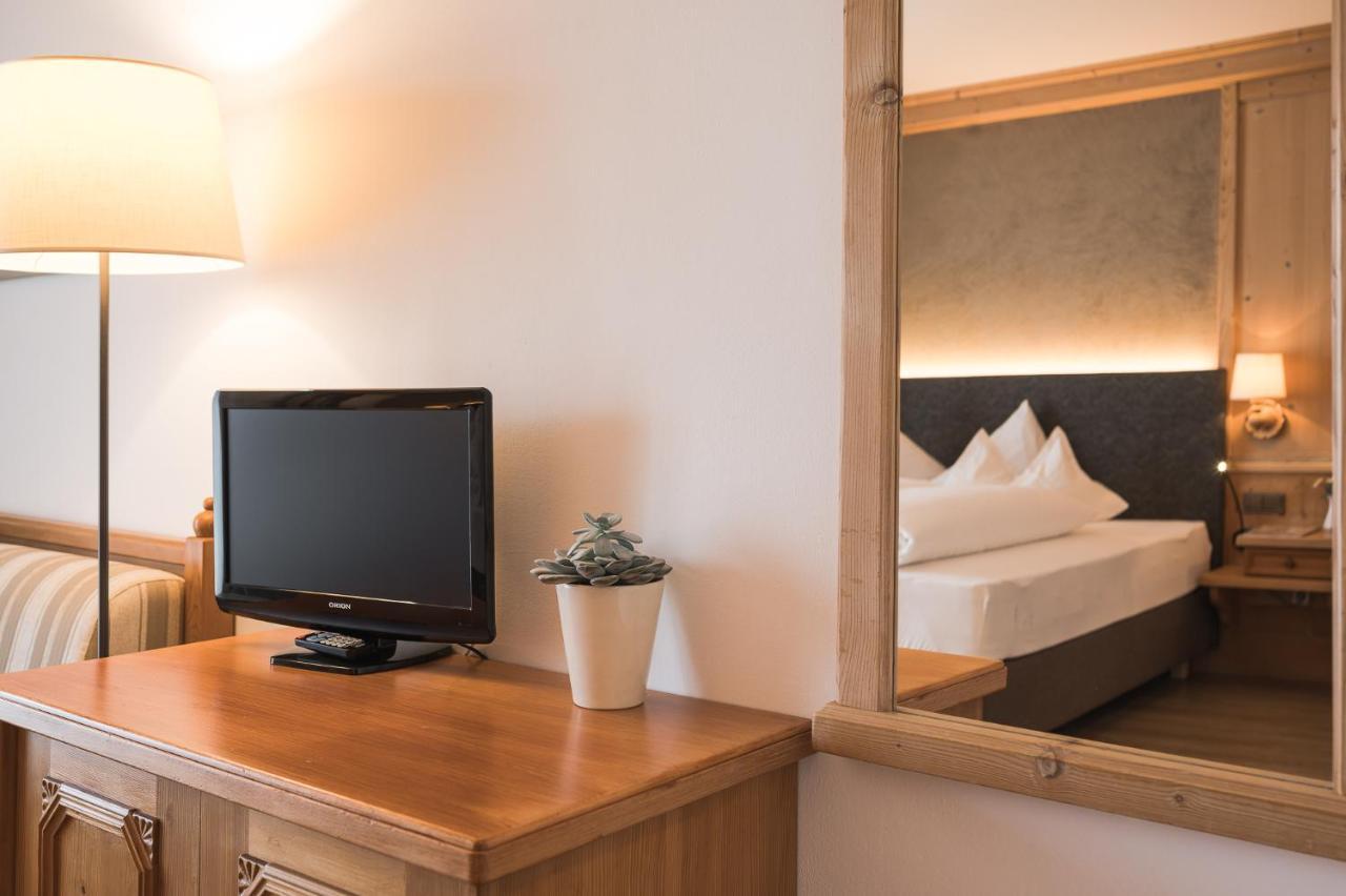 Hotel Alpenhof Tirolo Dış mekan fotoğraf
